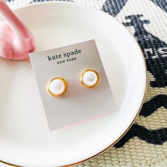 ❗️LAST ONE❗️Kate Spade Seaport Pearl Earrings